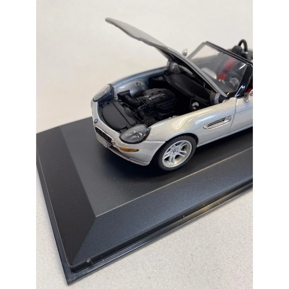 Paul's Model Art/Minichamps 1/43 Scale BMW Z8